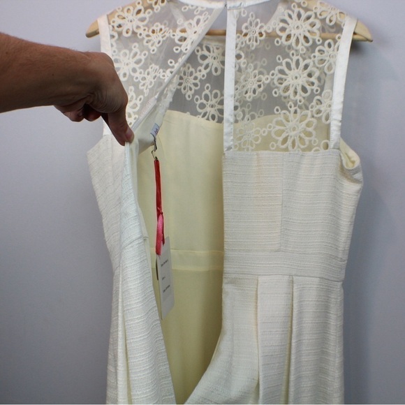 Pink Martini • floral textured mini dress - Picture 3 of 10